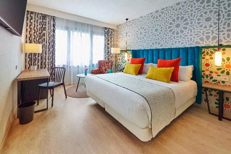 اتاق راحتی, Hesperia Sevilla