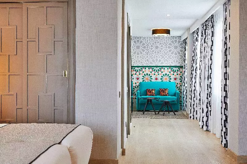 Superior Room with Terrace, Hesperia Sevilla