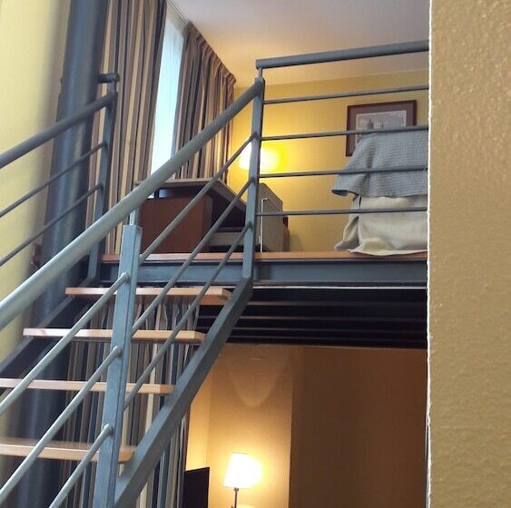 Семейный Номер, Horus