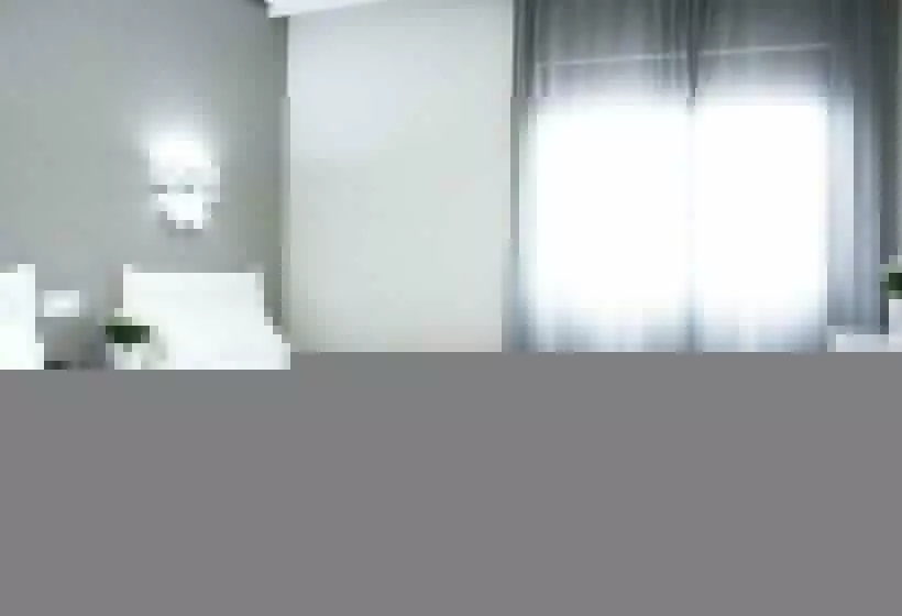 Habitación Triple Estándar, Hospedium Hotel Castilla