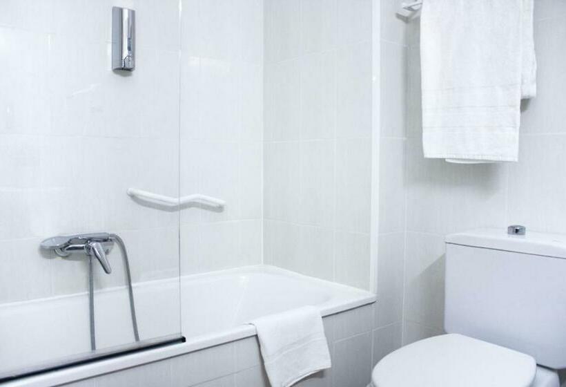 غرفة قياسية ثلاثية, Hospedium Hotel Castilla