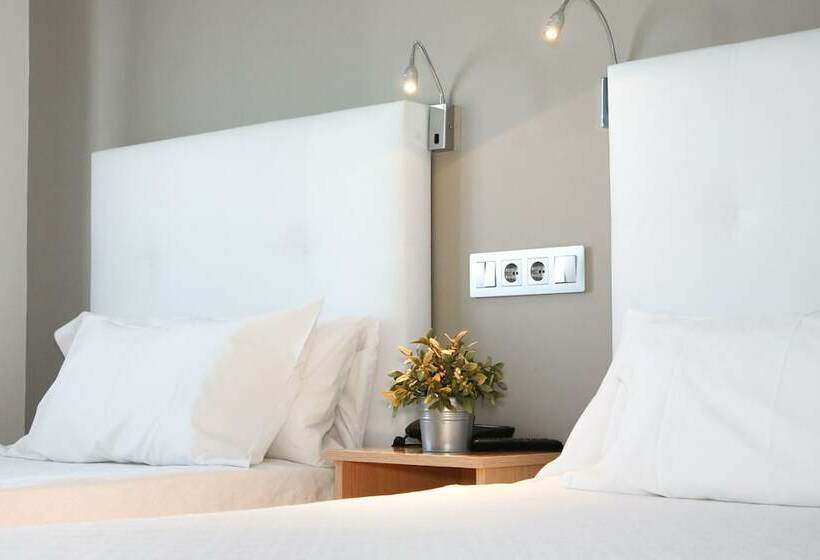 غرفة سوبيريور عائلية, Hospedium Hotel Castilla