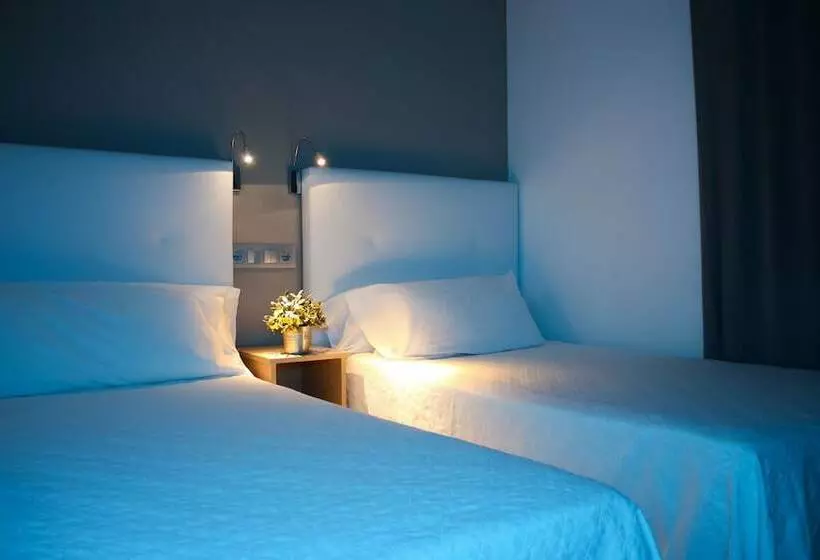 Habitación Familiar Superior, Hospedium Hotel Castilla