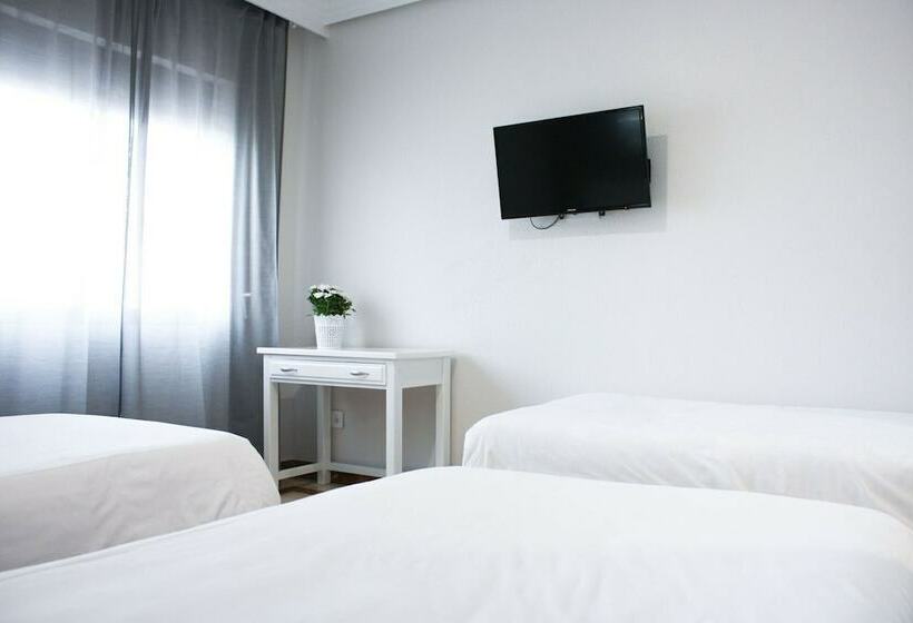 غرفة قياسية ثلاثية, Hospedium Hotel Castilla
