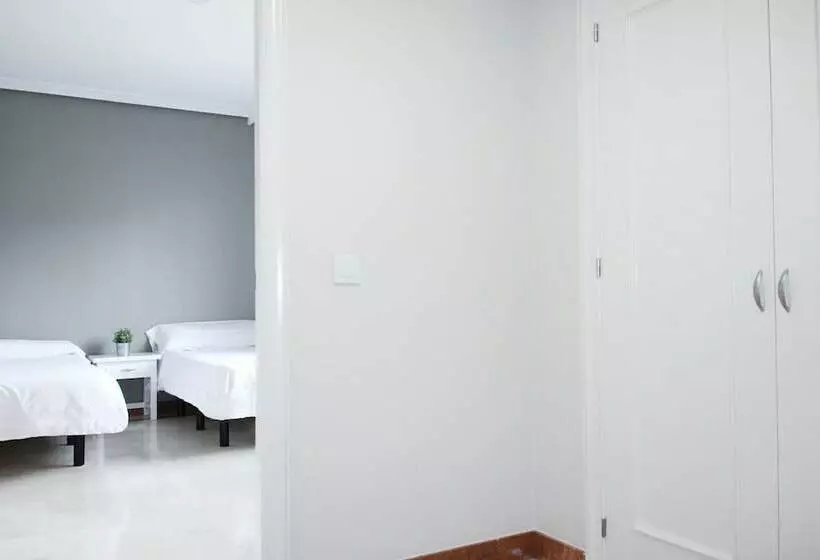 Habitación Familiar, Hospedium Hotel Castilla