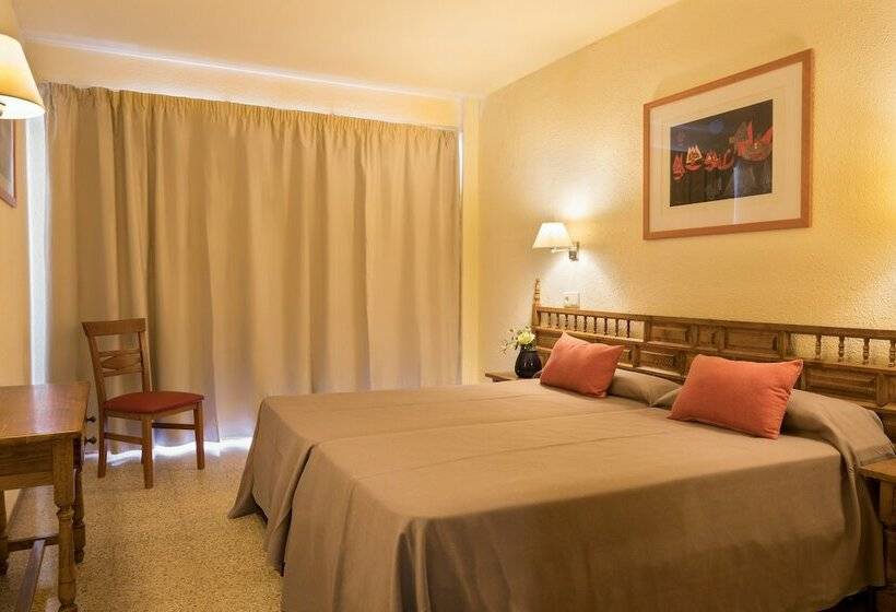 Quarto standard, htop Molinos Park