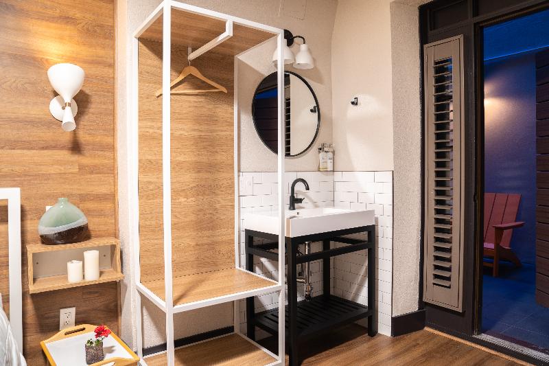 Quarto standard, htop Molinos Park