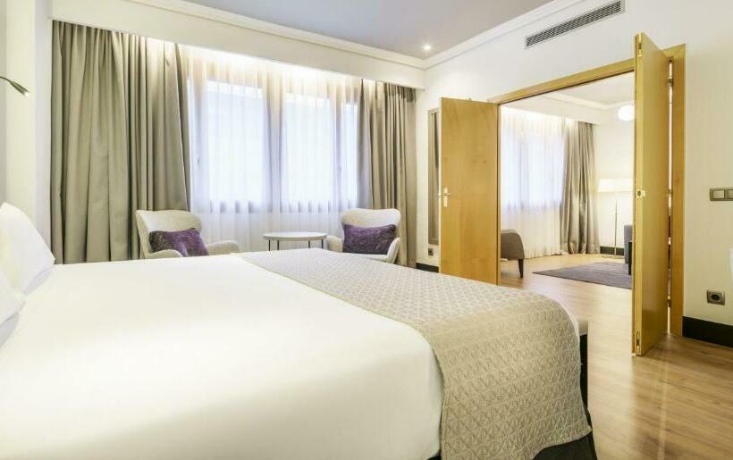 חדר סטנדרט לארבעה, Ilunion Bilbao