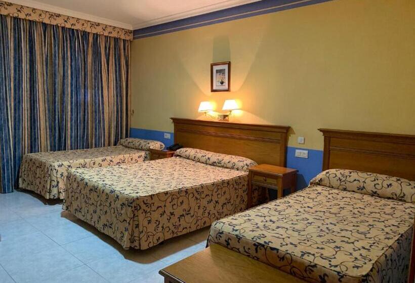 Номер Стандарт Трехместный, La Sierra