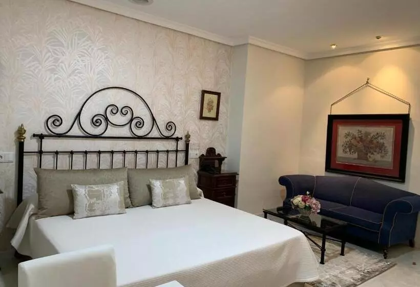 Suite, La Sierra