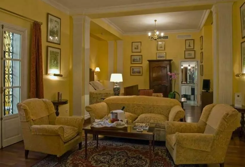 سوییت جونیور, Las Casas De La Judería