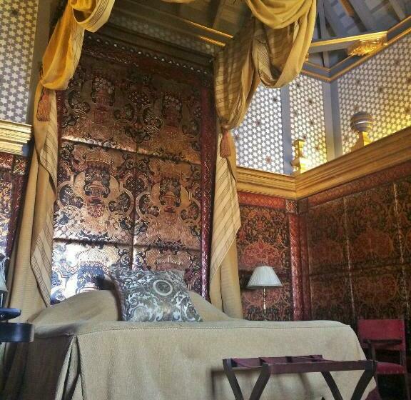سوییت جونیور, Las Casas De La Judería