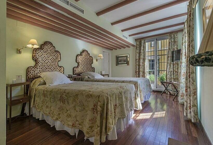 سوییت جونیور, Las Casas De La Judería