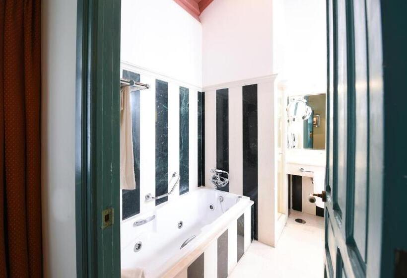 اتاق استاندارد با وان آب گرم, Las Casas De La Judería