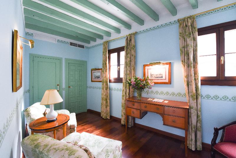 اتاق سوپریور, Las Casas De La Judería