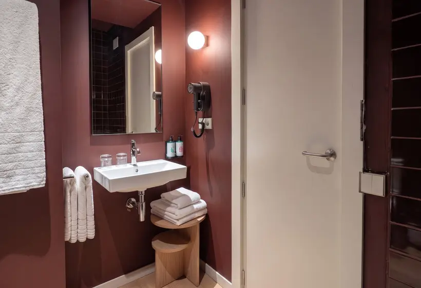 Habitació Triple Estàndard, Medium Montecarlo