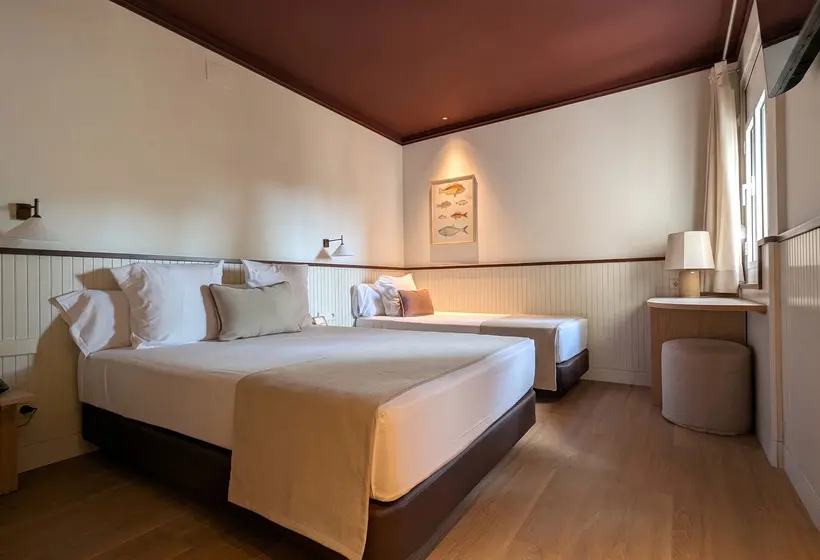 Habitació Triple Estàndard, Medium Montecarlo
