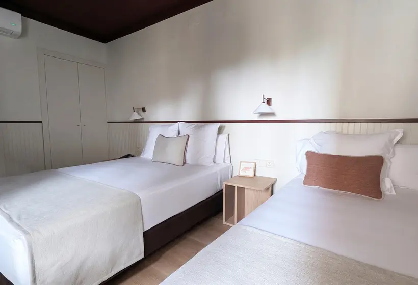 Habitació Triple Estàndard, Medium Montecarlo