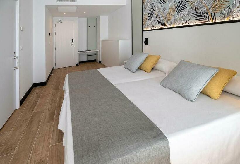 高级家庭房间, Medplaya Hotel Calypso