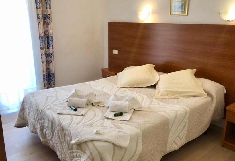 스탠다드 발코니 룸, Medium Montecarlo