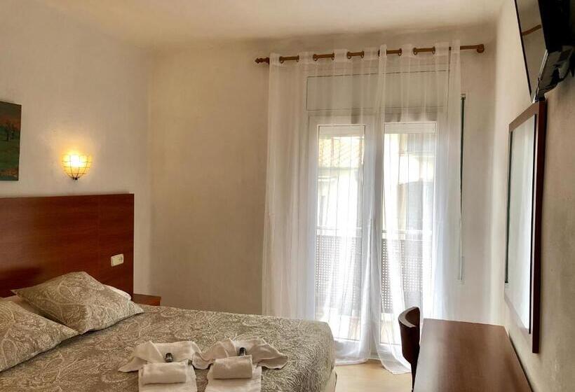 스탠다드 룸 킹사이즈 침대, Medium Montecarlo