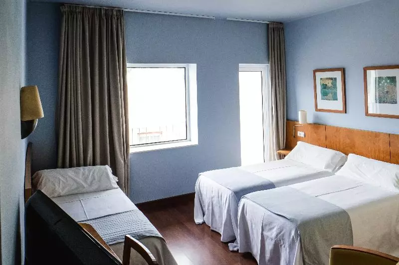 Chambre Triple Standard, Nuria