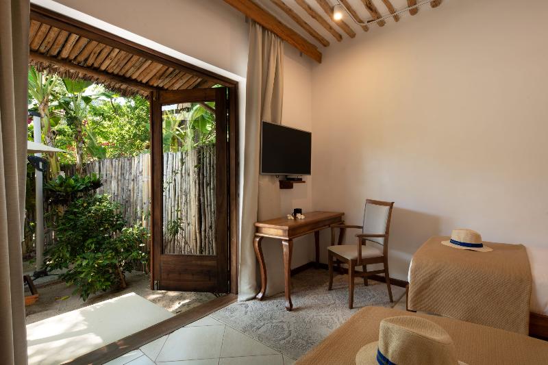 غرفة قياسية ثلاثية, Nuria