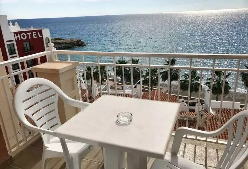 Chambre Standard Vue Mer, Perla Marina