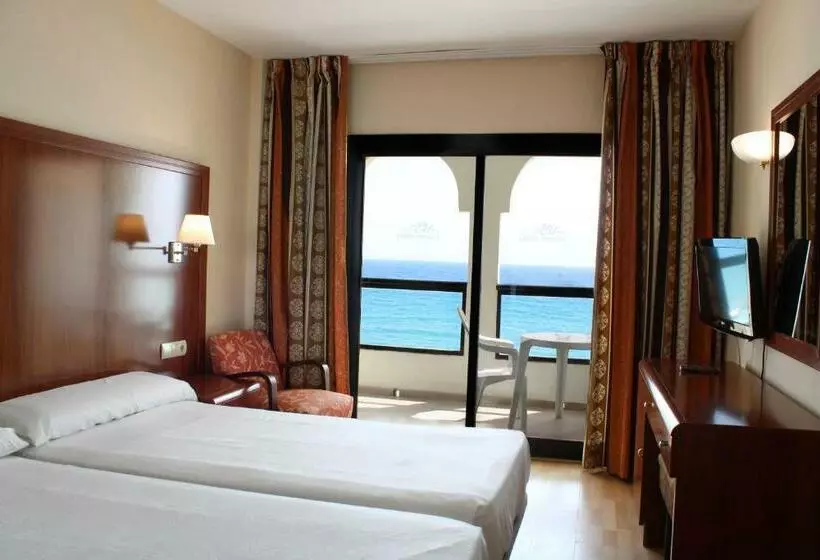 Chambre Standard Vue Mer, Perla Marina