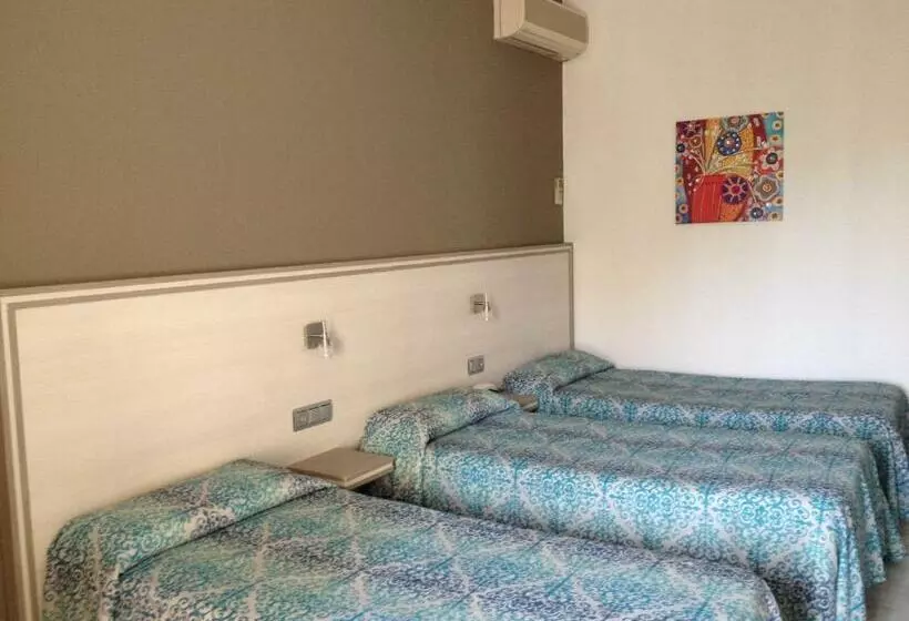 Chambre Triple Standard, Planas