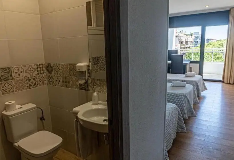 Chambre Triple Standard, Planas