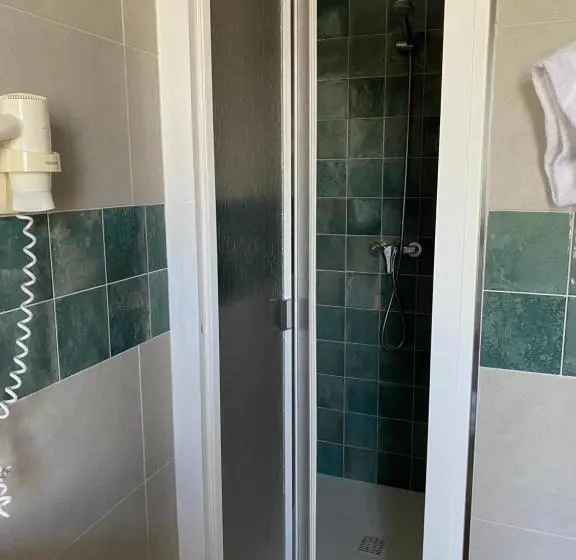 Chambre Triple Standard, Planas