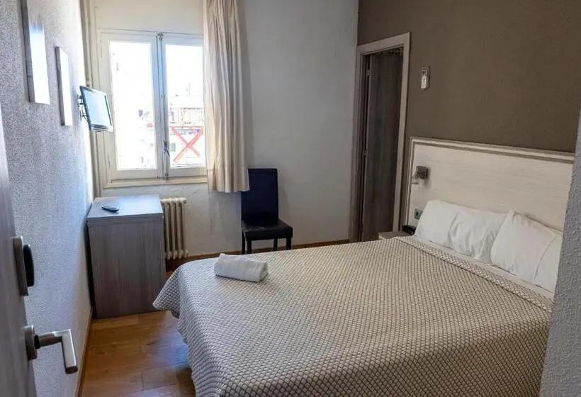 Chambre Standard, Planas