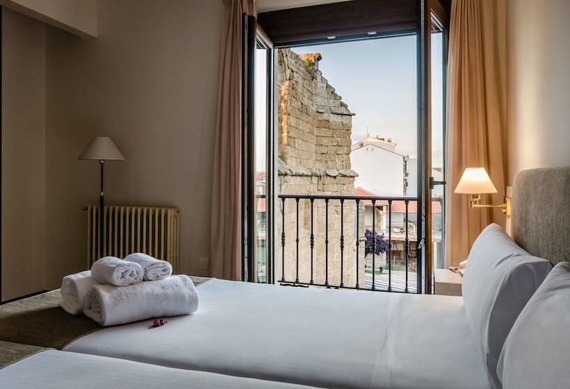 غرفة قياسية, Puerta Ciudad Rodrigo