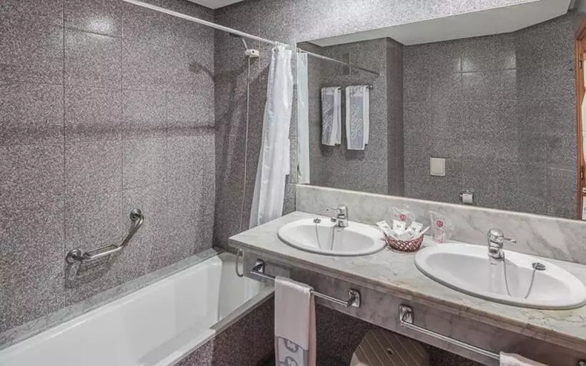اتاق استاندارد با چشم‌انداز دریا, Puerto Palace
