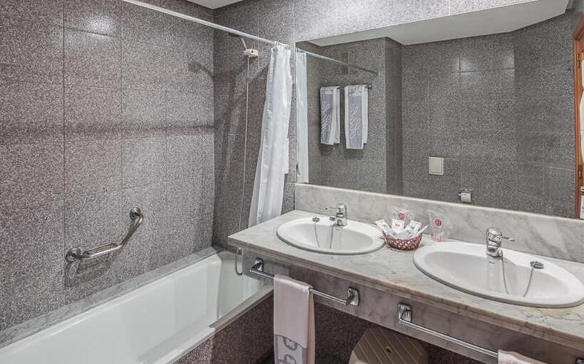 ファミリールーム, Puerto Palace