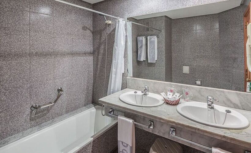 ファミリールーム, Puerto Palace