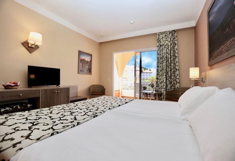 ファミリールーム, Puerto Palace