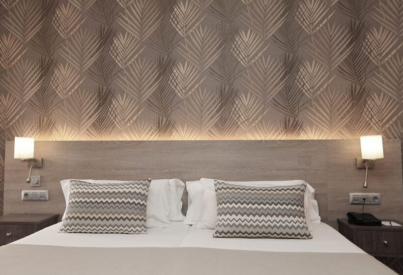 プールビュースタンダードルーム, Puerto Palace