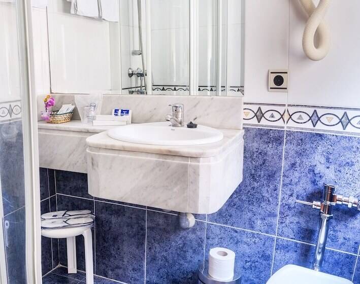 اتاق استاندارد, Residencia Castellano I