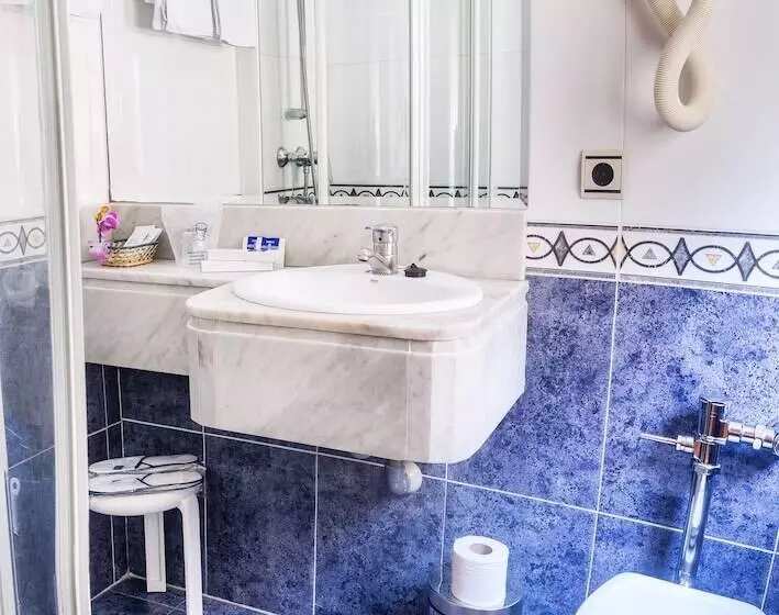 اتاق استاندارد, Residencia Castellano I