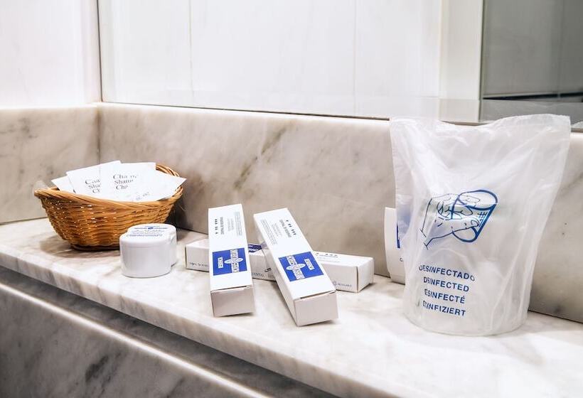 Standart Oda, Residencia Castellano I