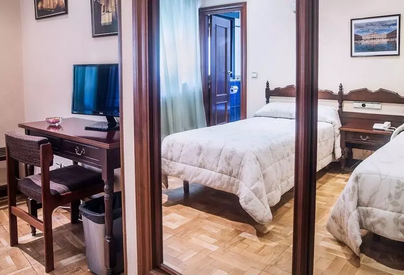 اتاق استاندارد, Residencia Castellano I