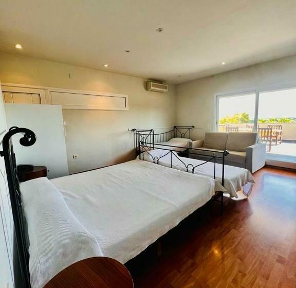 سوییت جونیور, & Restaurant Figueres Parc