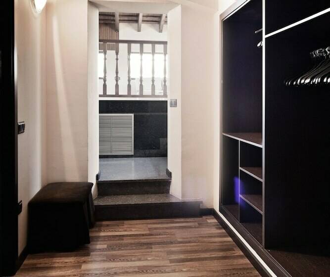 标准间, Roger De Flor By Seleqtta