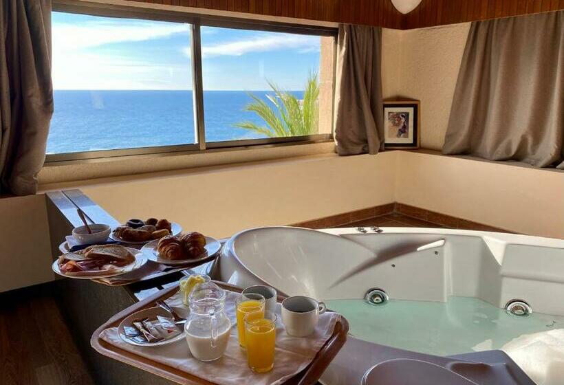 阁楼房, Roger De Flor By Seleqtta