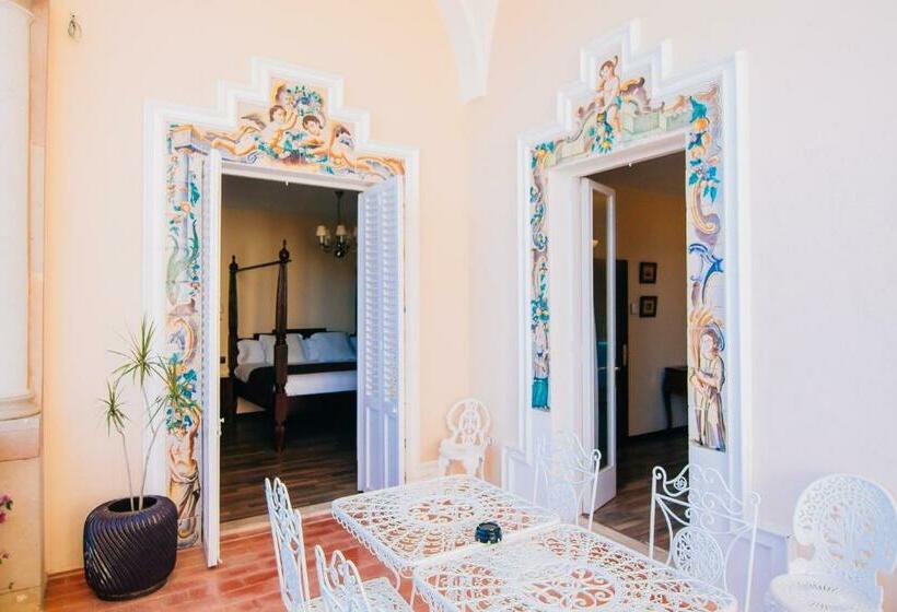 豪华套房, Roger De Flor By Seleqtta