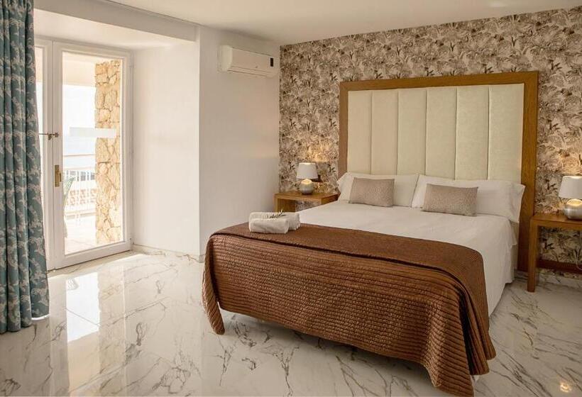 带海景的标准房, Roger De Flor By Seleqtta