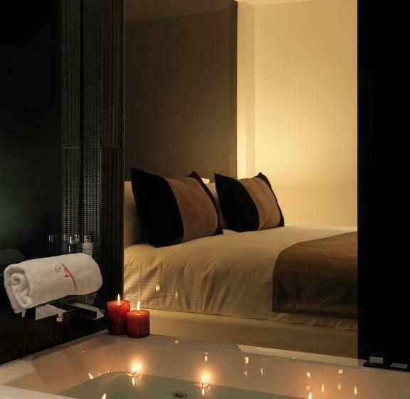 スーペリアールーム, Sir Anthony