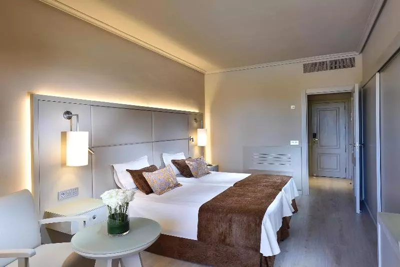 プールビュースタンダードルーム, Spring Arona Gran Hotel   Adults Only